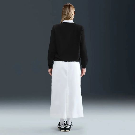 Світшот жіночий Nike Sportswear Club Fleece Graphic Crew Black HV2342-010 фото 5 — інтернет-магазин Tapok