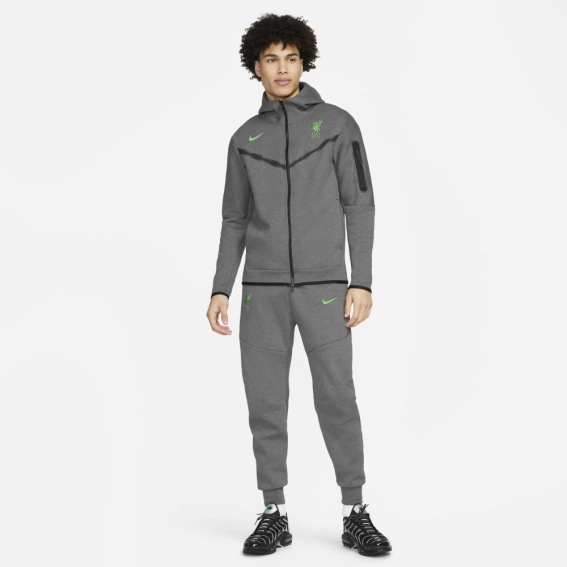 Мужская ветровка Nike Liverpool FC Tech Fleece Windrunner Grey DV4825-071 фото 10 — интернет-магазин Tapok