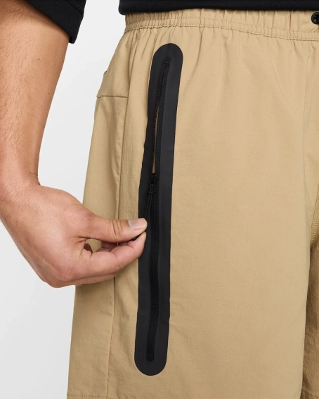 Шорты мужские Nike Tech Beige HQ0470-297 фото 7 — интернет-магазин Tapok