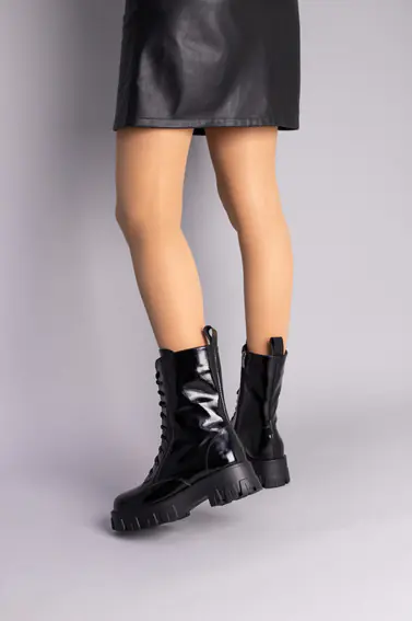 Ботинки женские кожа наплак черные на шнурках и с замком деми фото 4 — интернет-магазин Tapok