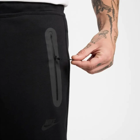 Брюки мужские Nike Tech Fleece Open-Hem Pants Black HJ6533-010 фото 5 — интернет-магазин Tapok