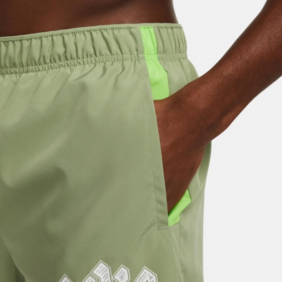 Шорти чоловічі Nike Dri-Fit Division Challenger 5 Brief-Lined Running Green DX0837-386 фото 4 — інтернет-магазин Tapok