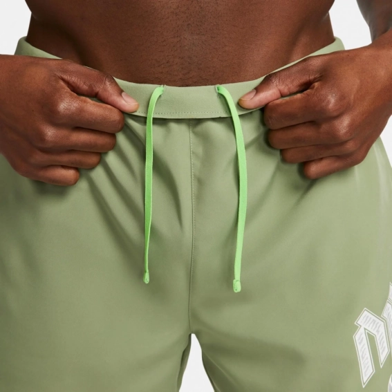 Шорти чоловічі Nike Dri-Fit Division Challenger 5 Brief-Lined Running Green DX0837-386 фото 5 — інтернет-магазин Tapok