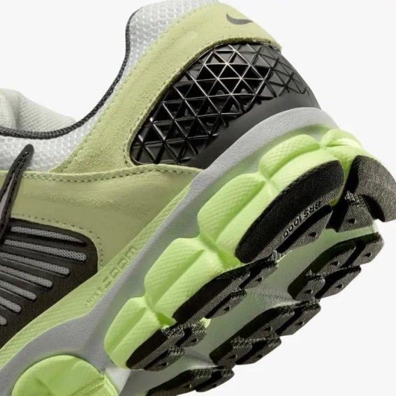 Кросівки Nike ZOOM VOMERO 5 HF1553-700 фото 8 — інтернет-магазин Tapok