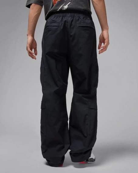 Брюки чоловічі Jordan Utility Black (HV0530-010) фото 2 — інтернет-магазин Tapok
