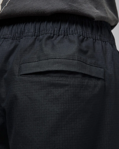 Брюки чоловічі Jordan Utility Black (HV0530-010) фото 5 — інтернет-магазин Tapok