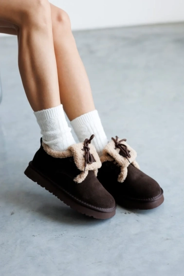 Угги жіночі замшеві низькі на хутрі 593401 Коричневі фото 12 — інтернет-магазин Tapok