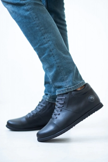 Чоловічі черевики шкіряні зимові чорні Milord Olimp Низькі фото 2 — інтернет-магазин Tapok