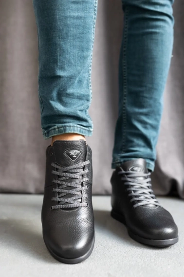 Мужские ботинки кожаные зимние черные Milord Olimp Низкие фото 6 — интернет-магазин Tapok