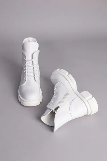 Ботинки женские кожаные белые демисезонные фото 7 — интернет-магазин Tapok