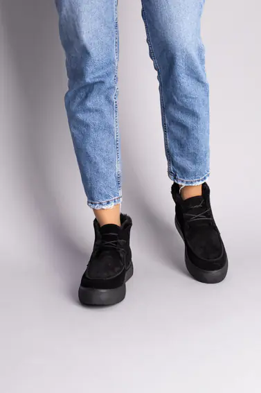 Ботинки женские замшевые черные на шнурках зимние фото 5 — интернет-магазин Tapok