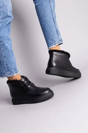 Ботинки женские кожаные черные на шнурках зимние фото 5 — интернет-магазин Tapok