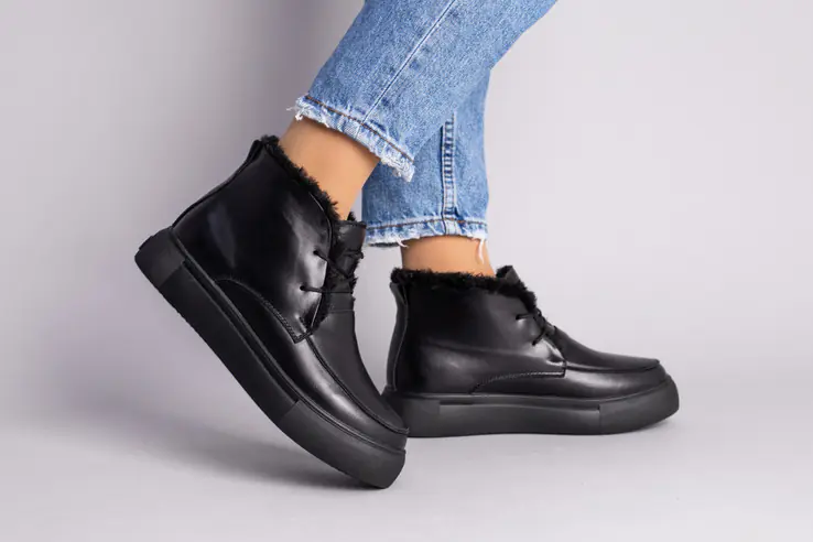Ботинки женские кожаные черные на шнурках зимние фото 10 — интернет-магазин Tapok