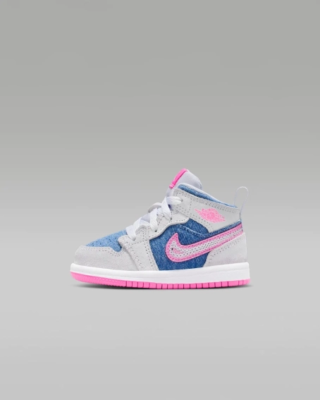 Кросівки HQ2000-400 Nike HQ2000-400 фото 1 — інтернет-магазин Tapok