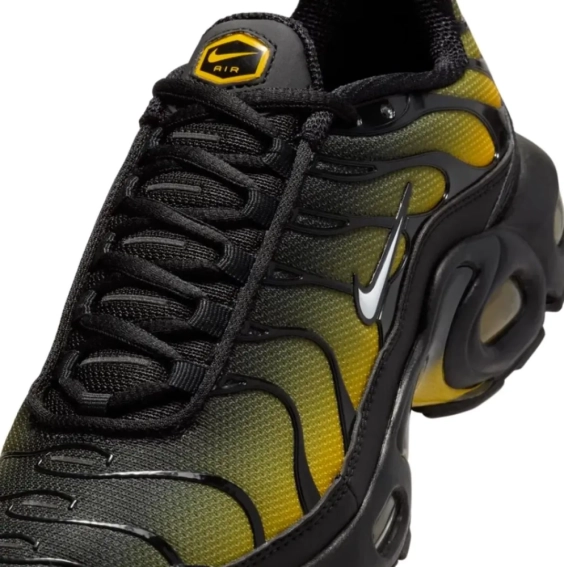 Кросівки Nike AIR MAX PLUS GS IB2870-001 фото 7 — інтернет-магазин Tapok
