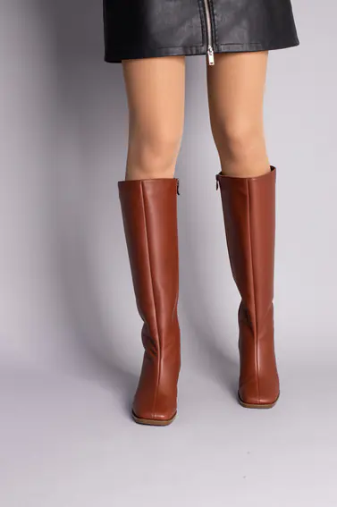 Сапоги женские кожаные коричневые каблук 5 см зимние фото 4 — интернет-магазин Tapok