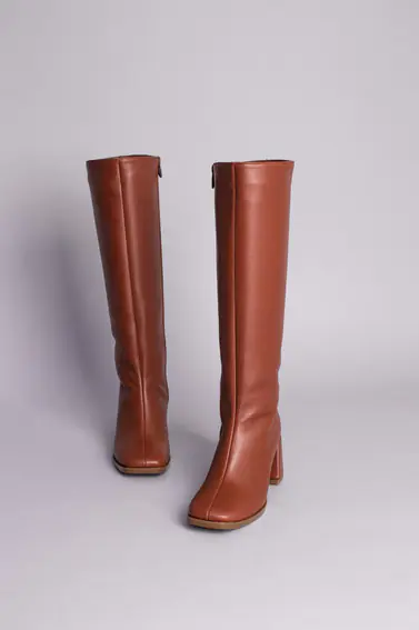 Сапоги женские кожаные коричневые каблук 5 см зимние фото 6 — интернет-магазин Tapok