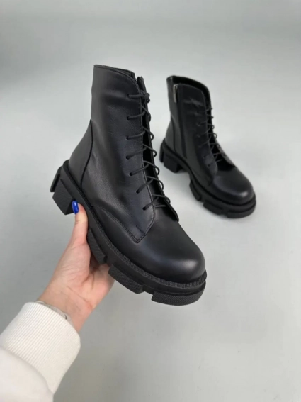 Ботинки женские кожаные черные на шнурках и с замком фото 20 — интернет-магазин Tapok