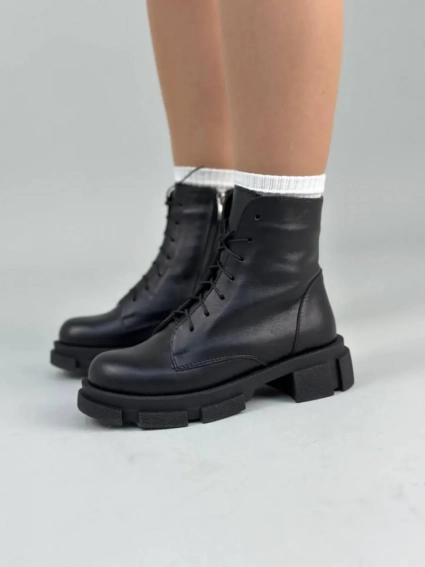 Черевики жіночі шкіряні чорні на шнурках і з замком фото 21 — інтернет-магазин Tapok
