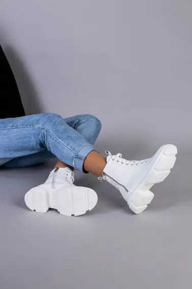 Черевики жіночі шкіряні білі на шнурках і з замком демісезонні фото 5 — інтернет-магазин Tapok