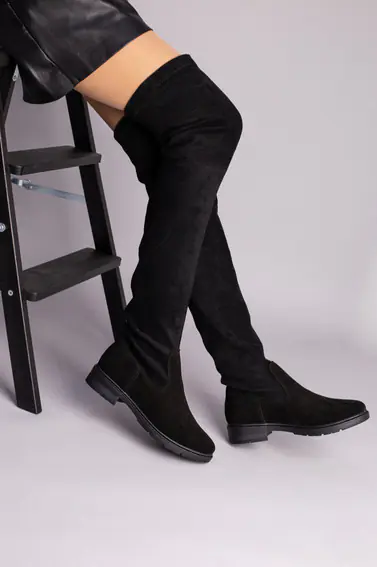 Демісезонні чорні замшеві чоботи-панчохи фото 5 — інтернет-магазин Tapok