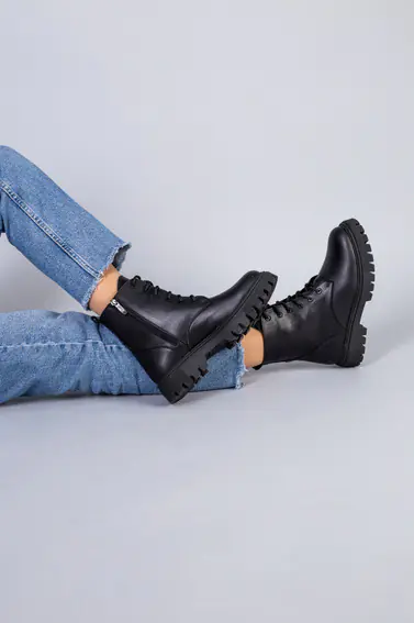 Черевики жіночі шкіряні чорні на шнурках і з замком на байку фото 6 — інтернет-магазин Tapok