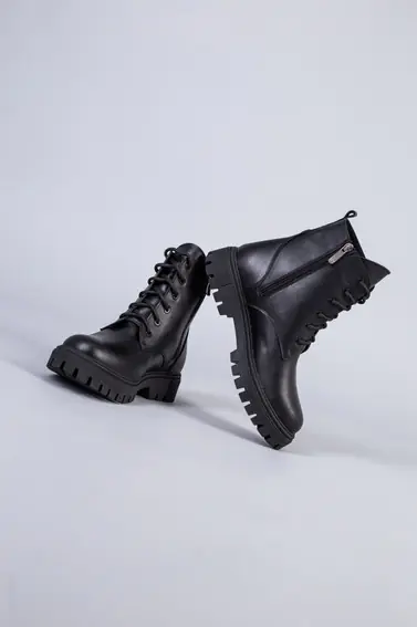 Черевики жіночі шкіряні чорні на шнурках і з замком на байку фото 12 — інтернет-магазин Tapok