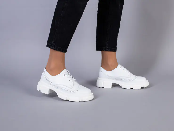 Туфли женские кожаные белые на шнурках фото 6 — интернет-магазин Tapok