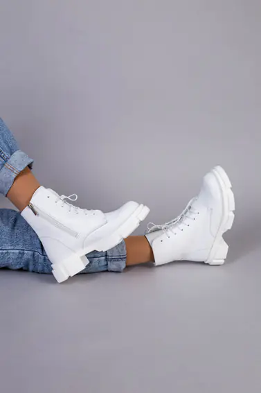 Ботинки женские кожаные белого цвета на шнурках и с замком фото 6 — интернет-магазин Tapok