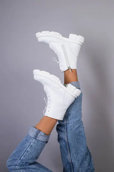 Черевики жіночі шкіряні білого кольору на шнурках і з замком фото 8 — інтернет-магазин Tapok