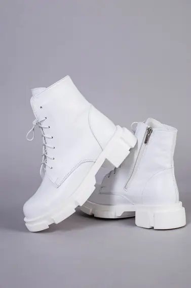 Ботинки женские кожаные белого цвета на шнурках и с замком фото 12 — интернет-магазин Tapok