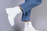 Ботинки женские кожаные белые на шнурках и с замком на байке Фото 3