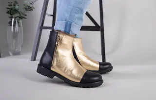 Демисезонные кожаные ботиночки черный с золотом
