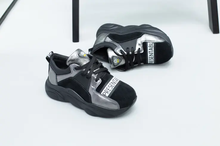 Кросівки для дівчинки із замші та шкіри колір чорний і нікель фото 2 — інтернет-магазин Tapok