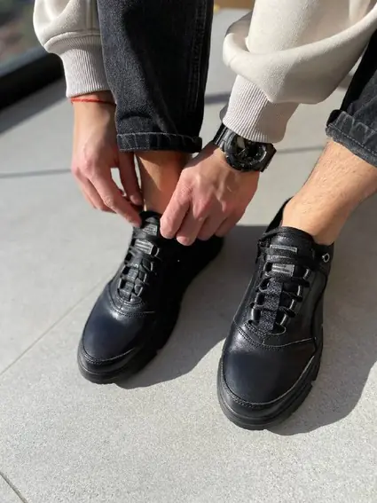 Кроссовки мужские кожаные черные на черной подошве фото 8 — интернет-магазин Tapok