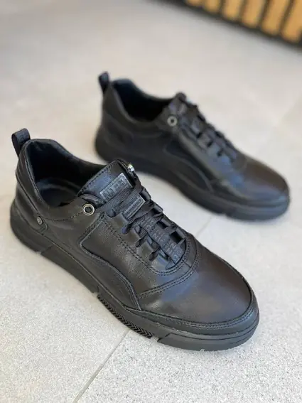 Кросівки чоловічі шкіряні чорні на чорній підошві фото 11 — інтернет-магазин Tapok