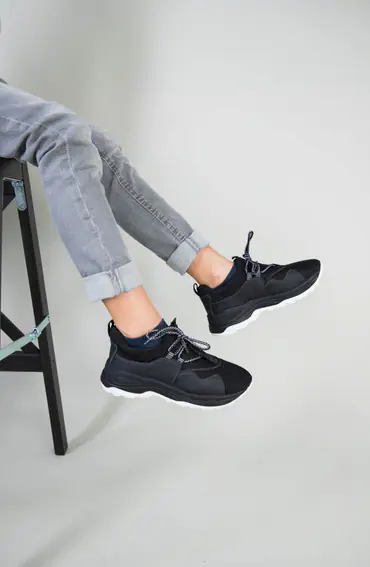 Черные кожаные кроссовки с вставками сетки для мальчика фото 5 — интернет-магазин Tapok