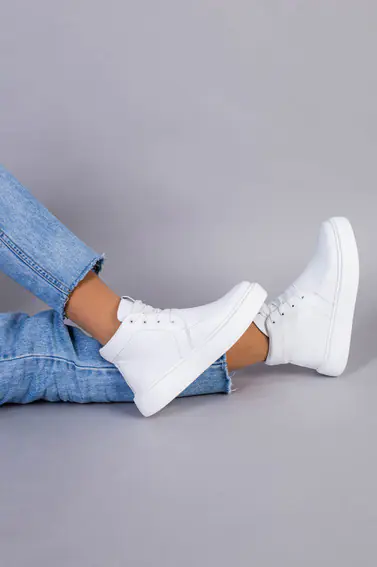 Ботинки женские кожаные белые на шнурках демисезонные фото 6 — интернет-магазин Tapok