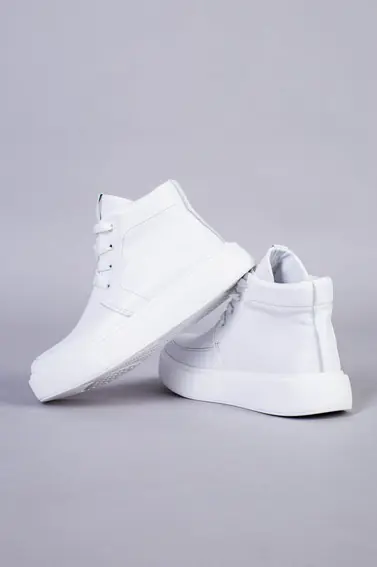 Ботинки женские кожаные белые на шнурках демисезонные фото 10 — интернет-магазин Tapok
