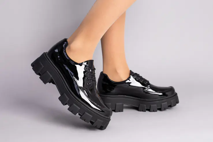 Туфлі жіночі шкіра лак чорні фото 12 — інтернет-магазин Tapok
