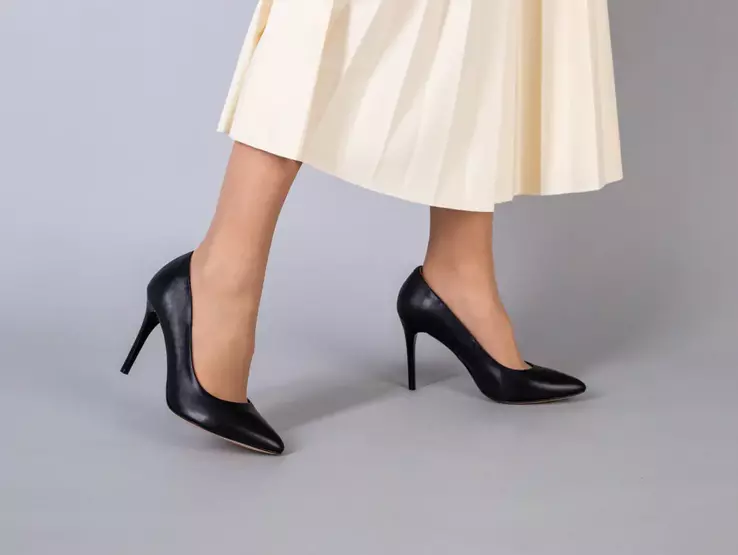 Човники жіночі шкіряні колір чорний каблук 9 см фото 12 — інтернет-магазин Tapok