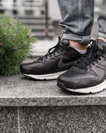 Кроссовки Nike AIR MAX COMMAND LEATHER 749760-001 фото 7 — интернет-магазин Tapok