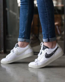 Кроссовки Nike Blazer Low SE DA4934-100