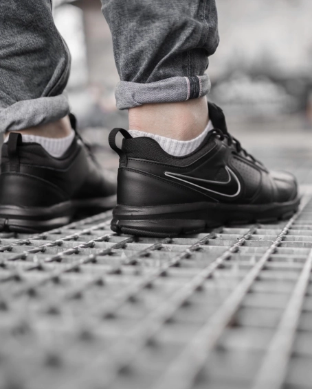 Кроссовки Nike T-LITE XI 616544-007 фото 3 — интернет-магазин Tapok
