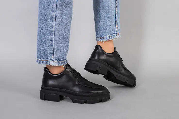 Туфли женские кожаные черного цвета на шнурках фото 14 — интернет-магазин Tapok