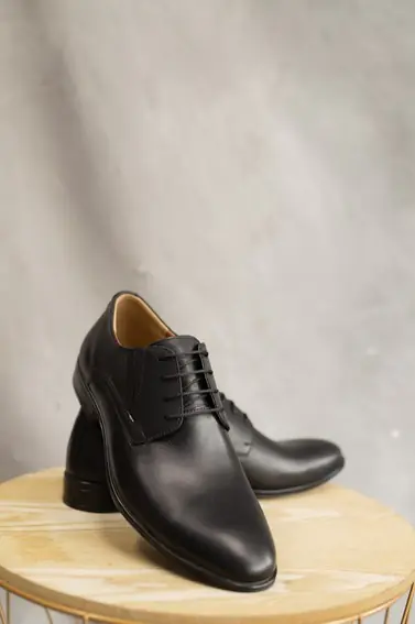 Мужские туфли кожаные весна/осень черные Stas 650-09-04 фото 1 — интернет-магазин Tapok