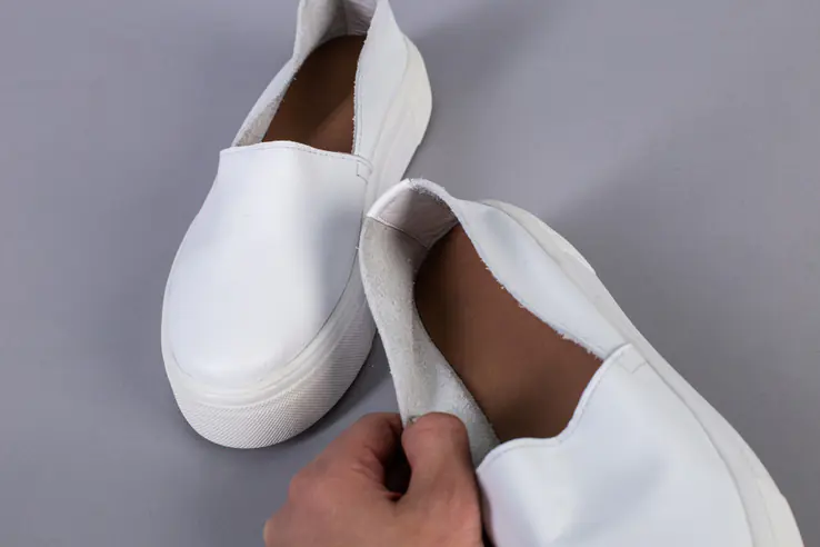 Слипоны женские кожаные белые фото 9 — интернет-магазин Tapok
