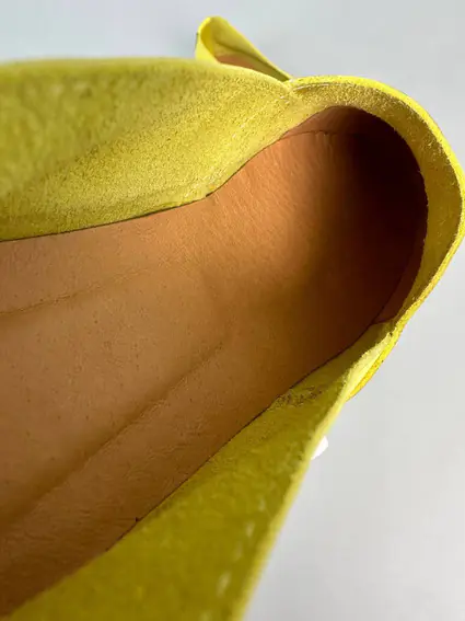 Слипоны женские кожаные лимонного цвета фото 13 — интернет-магазин Tapok