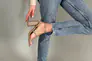 Босоножки женские кожаные бежевого цвета на каблуке Фото 1