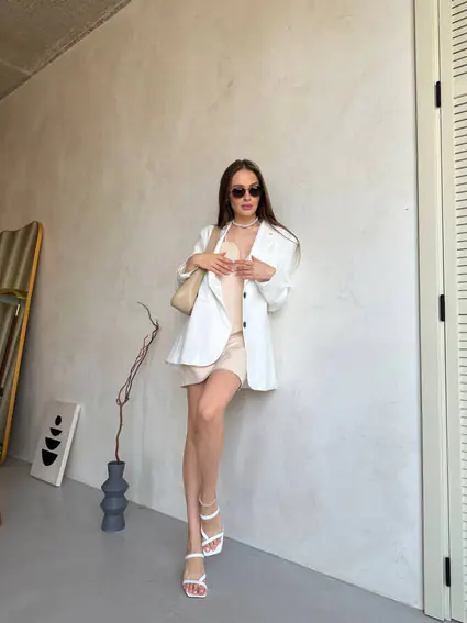 Шлепанцы женские кожаные белого цвета на каблуке фото 5 — интернет-магазин Tapok